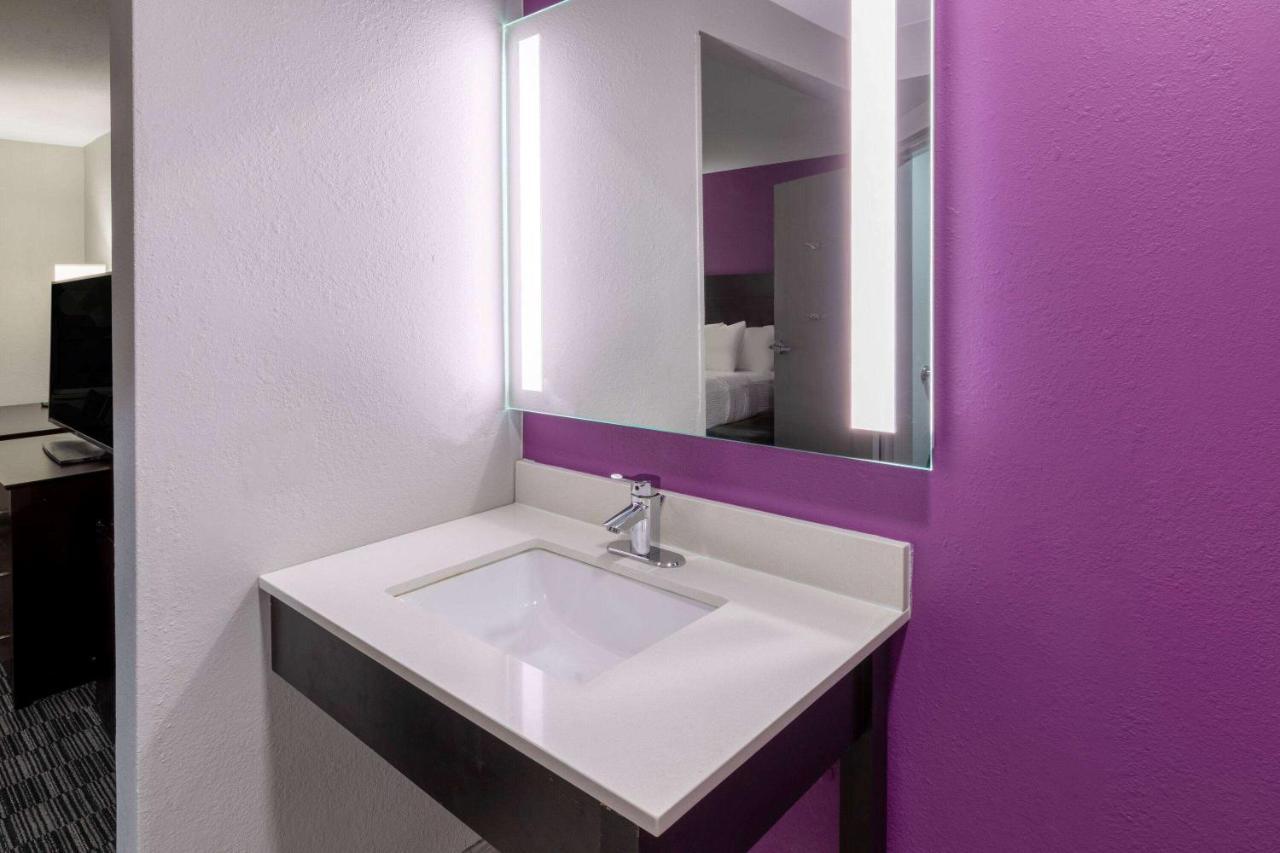 La Quinta By Wyndham Houston Nw Brookhollow Bagian luar foto