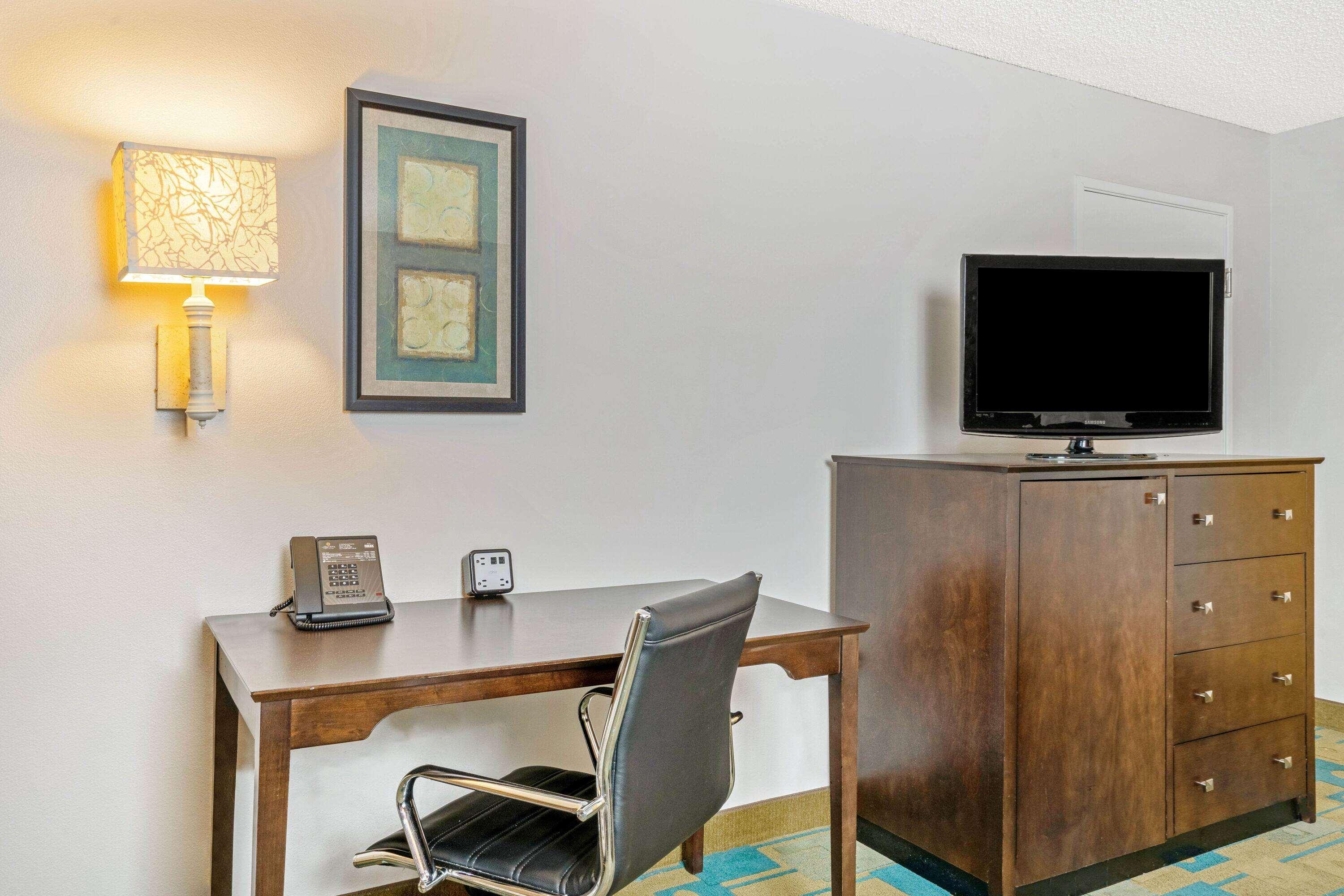 La Quinta By Wyndham Houston Nw Brookhollow Bagian luar foto